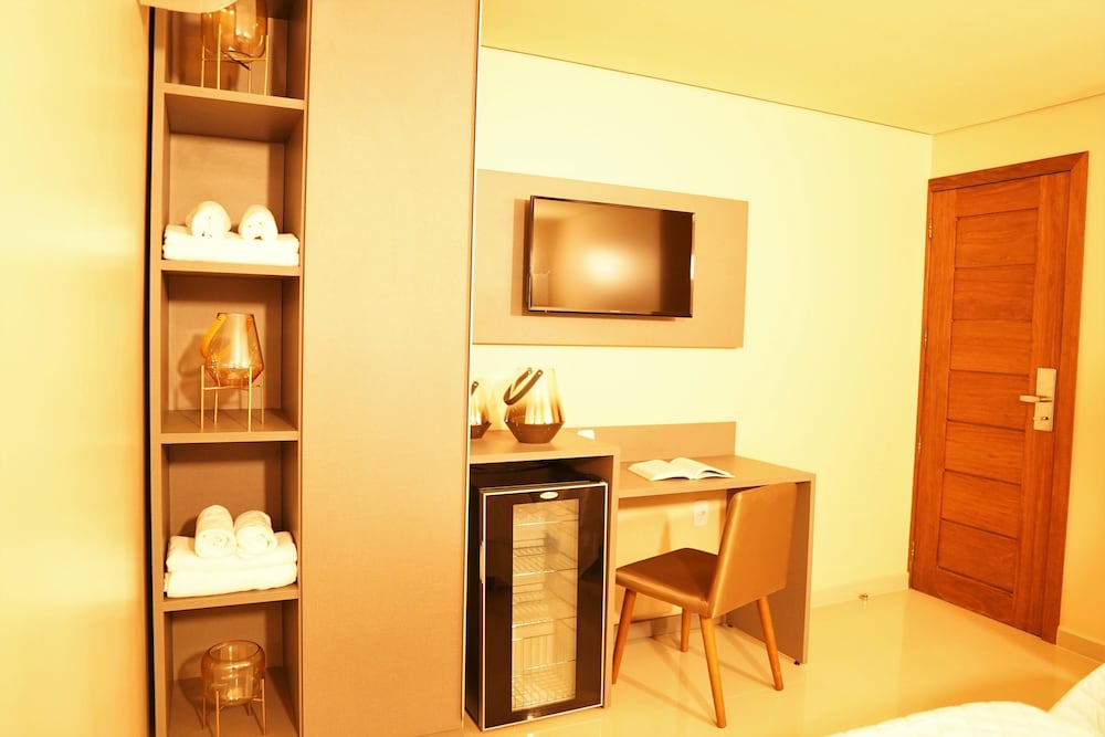 Standard Twin Room - Photo 6