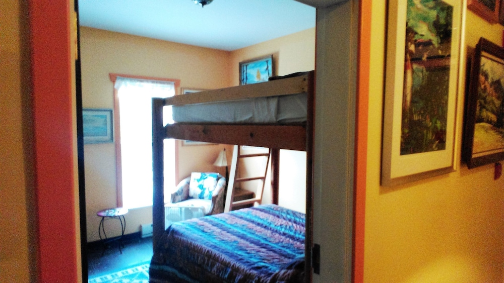 Basic Room photo 2
