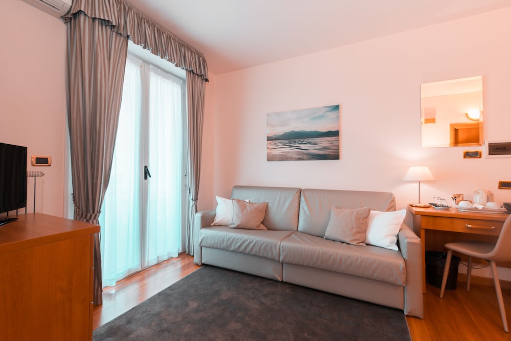 Comfort Room - Photo 4