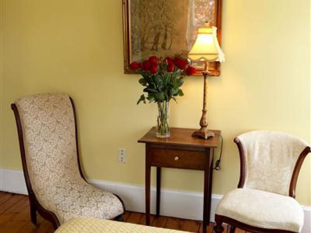 Standard Double Room, Ensuite (Buttercup Room) - Photo 2