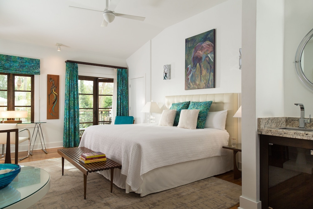 Deluxe Bay View