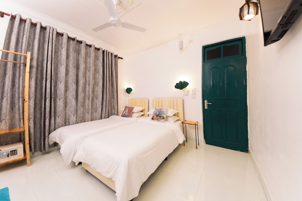 Deluxe Single Room