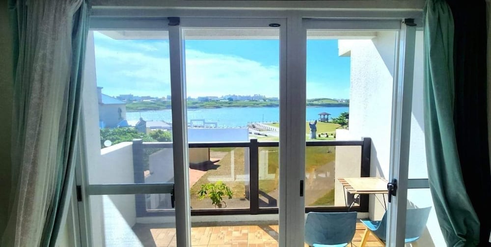 Double Room, Ocean View, Sea Facing photo 1