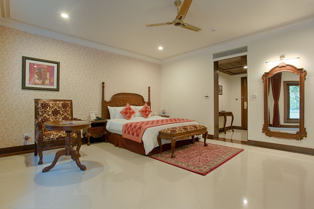 Deluxe Cottage, 1 King Bed, Garden View photo 3