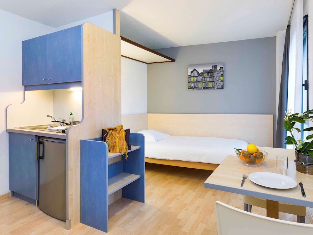 Studio, 1 Twin Bed