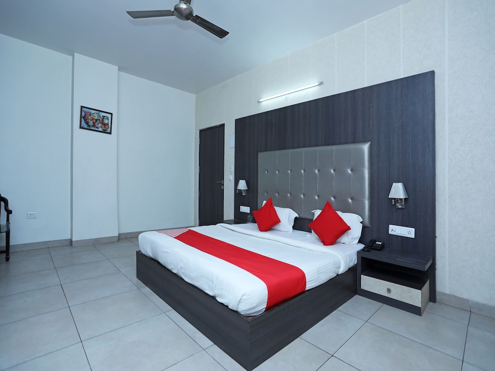Double Or Twin Room photo 3