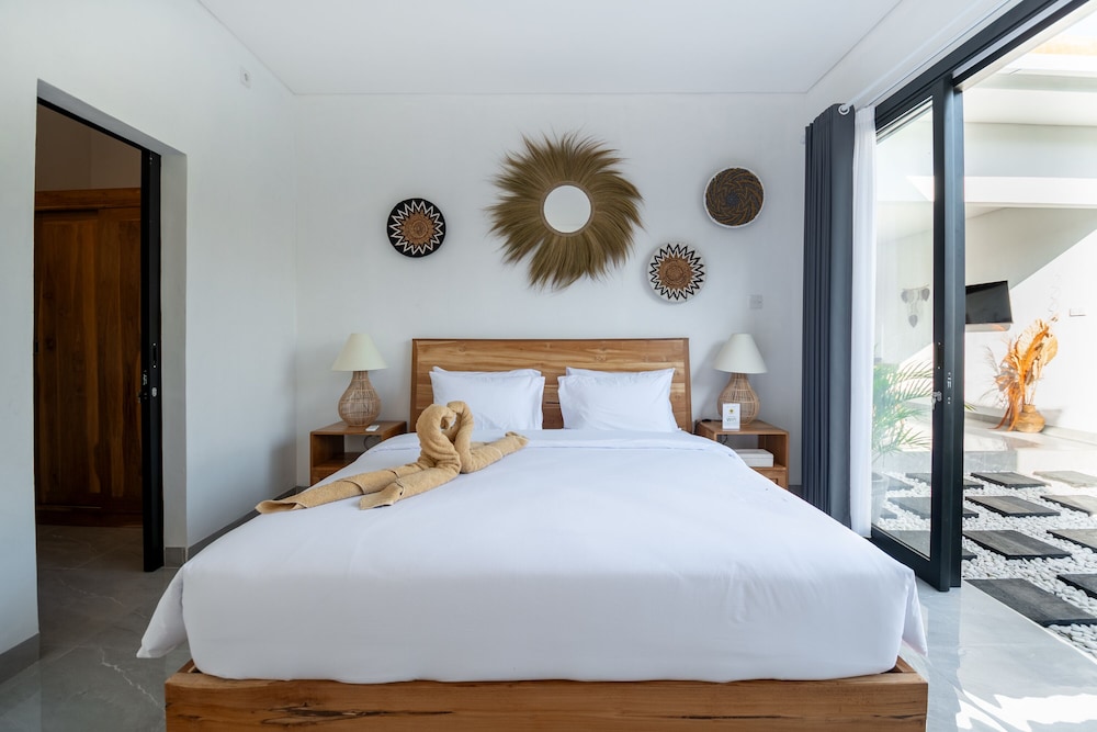 Villa photo 3