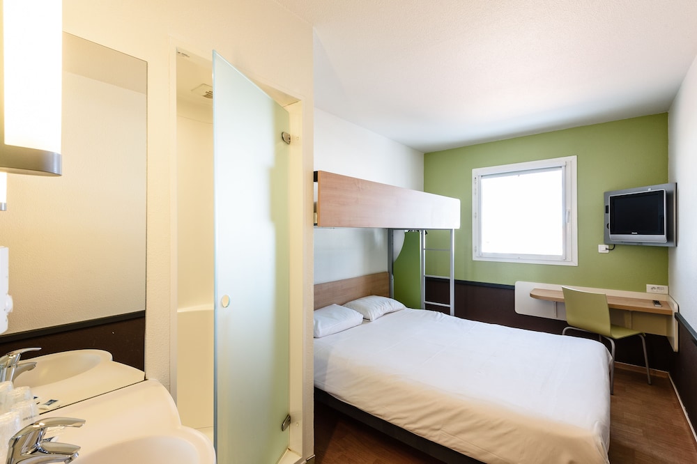 Standard Room, 1 Double Bed - Photo 2