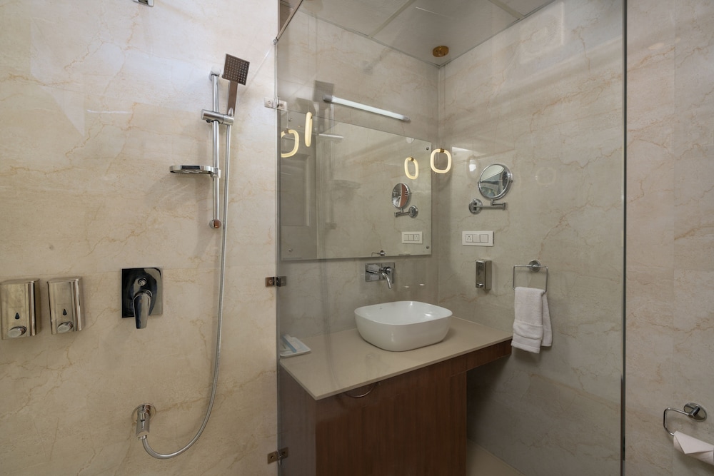Deluxe Room - Photo 2
