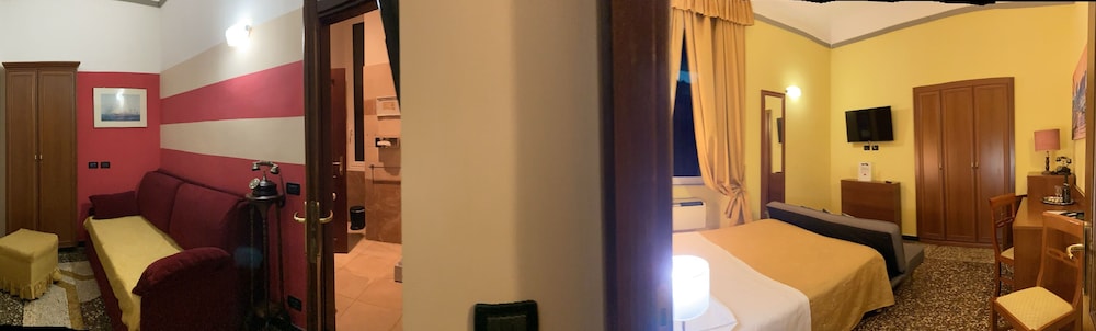 Exclusive Suite photo 1