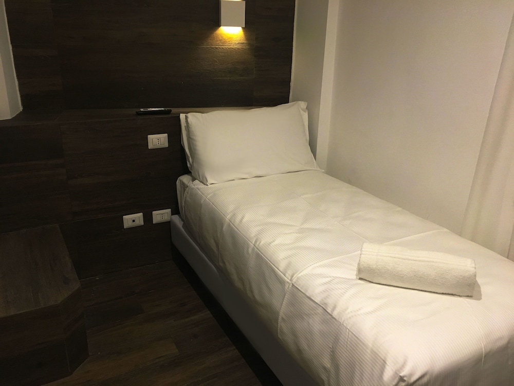 Single Room photo 1