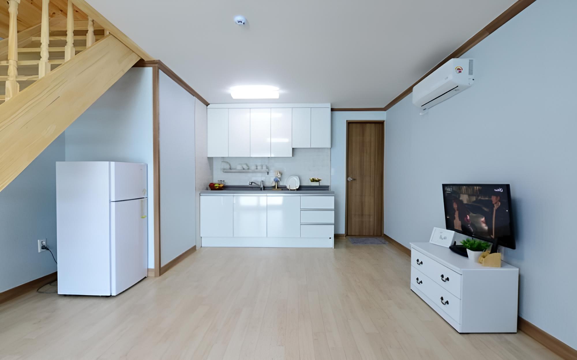 Room (Darchaechae (A-dong 103 Duplex)) photo 2