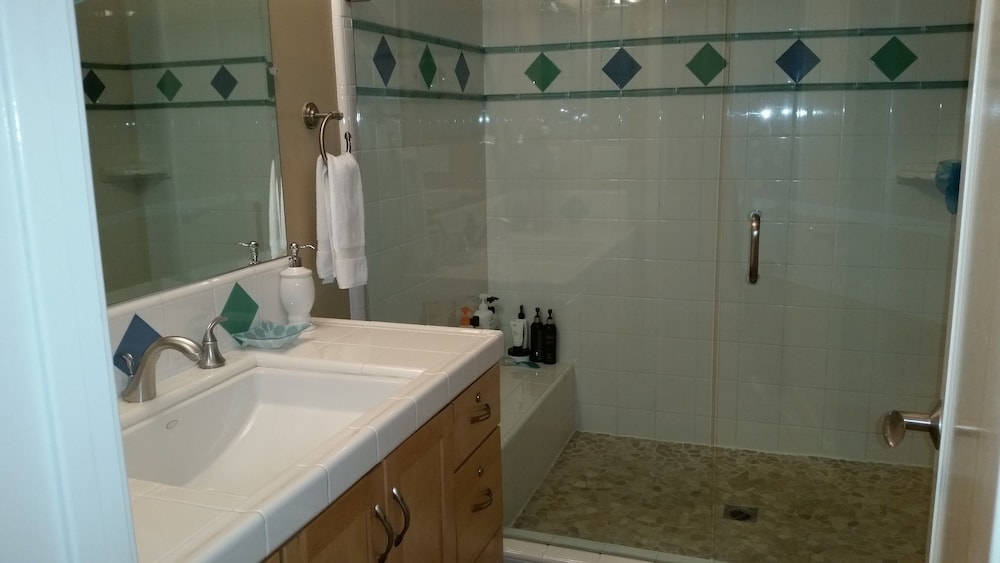Townhome, 3 Bedrooms photo 3