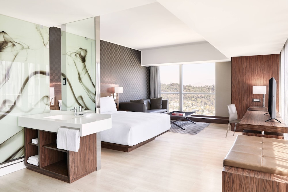 Room, 1 King Bed - Photo 3