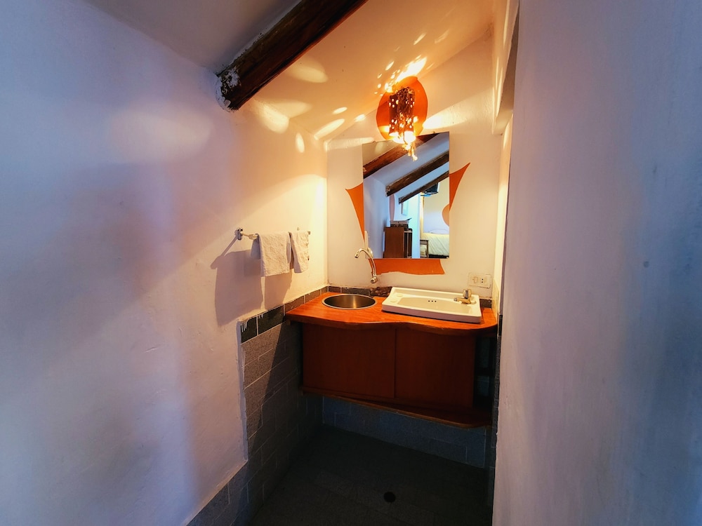 Superior Triple Room, 1 Bedroom - Photo 8