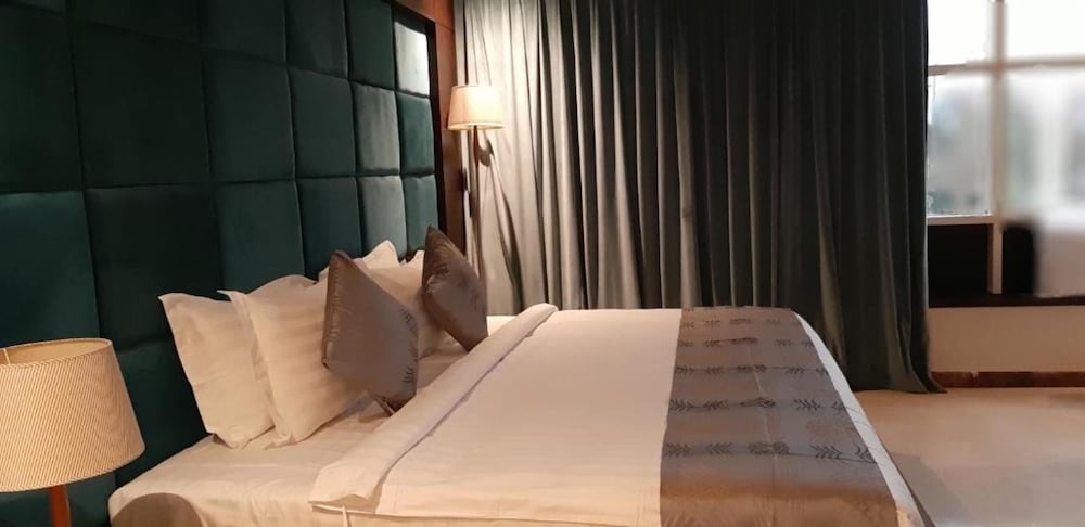 Standard Double Room - Photo 9