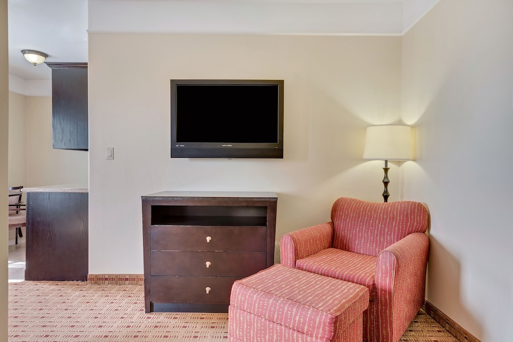 Efficiency, Business Room, 1 King Bed, Non Smoking - Photo 3