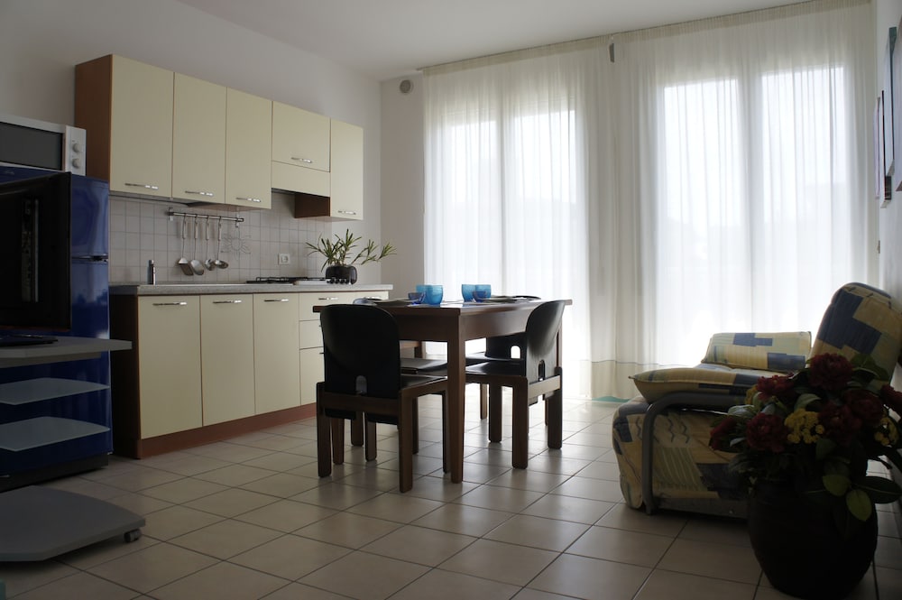 Economy Apartment photo 1