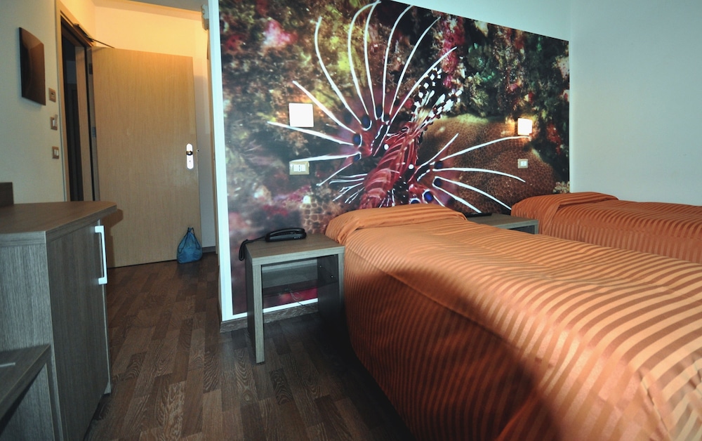 Comfort Double Or Twin Room, 1 Bedroom, Balcony photo 2