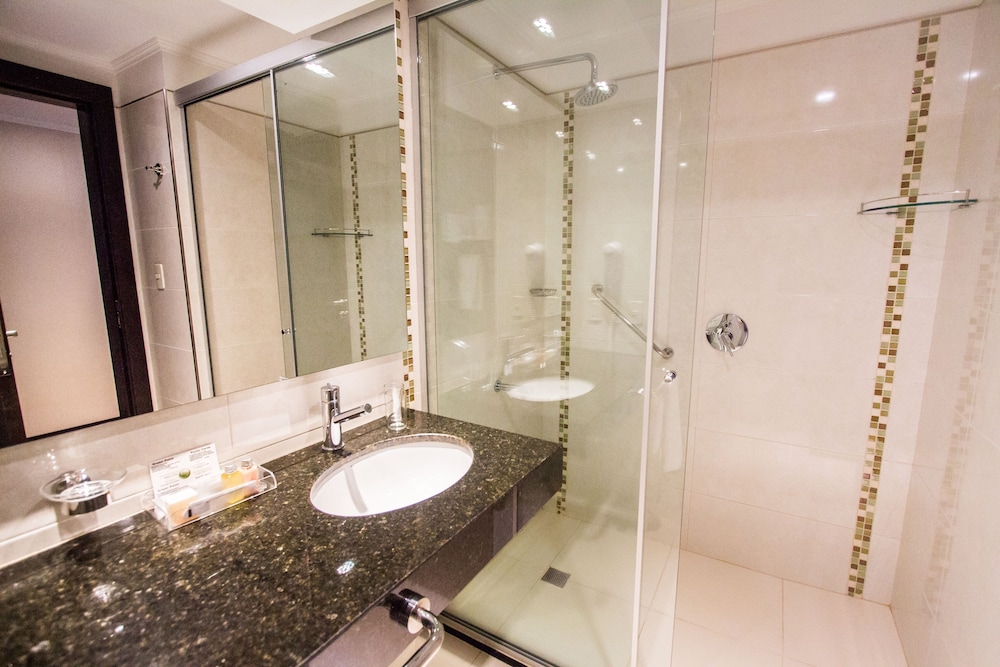 Suite, River View photo 3