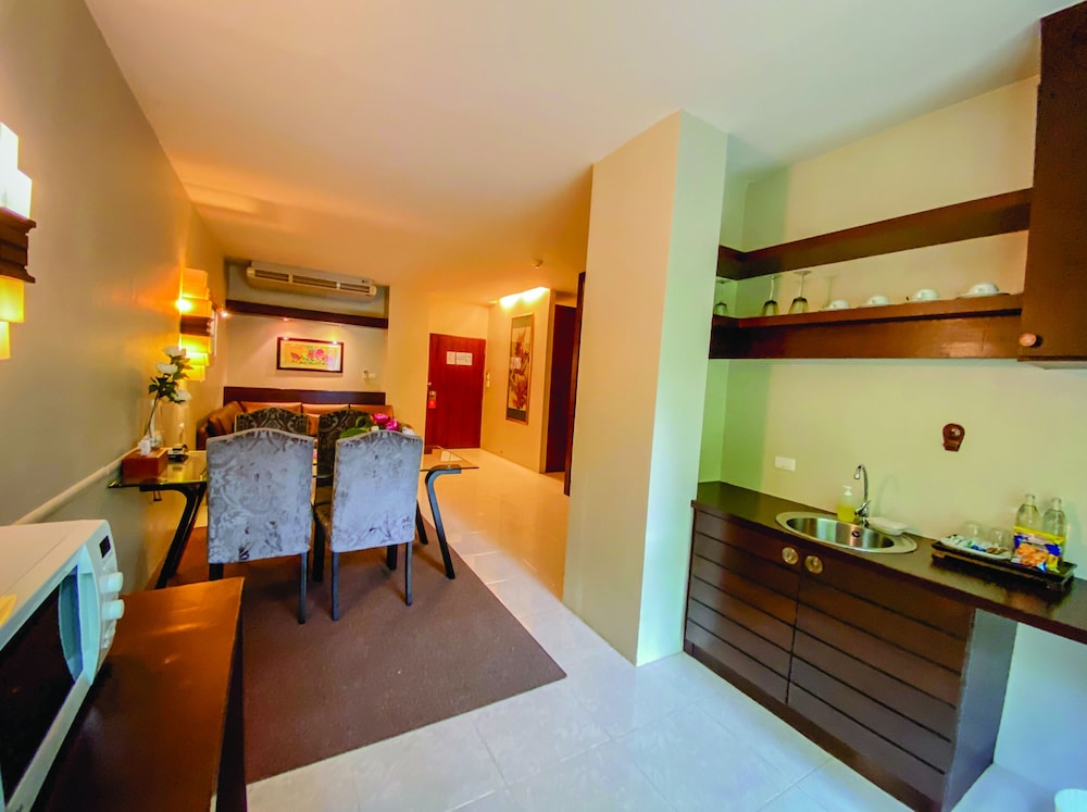 Sino Suite - Photo 20