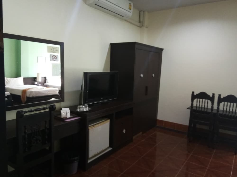 Family Room photo 2