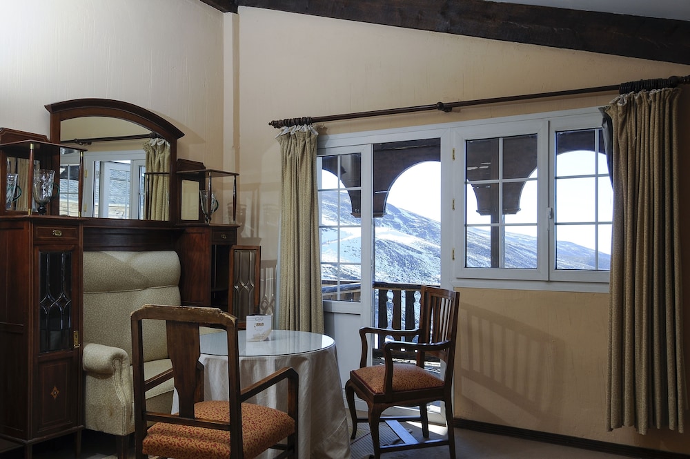 Junior Suite (3 adults + 1 child) photo 3