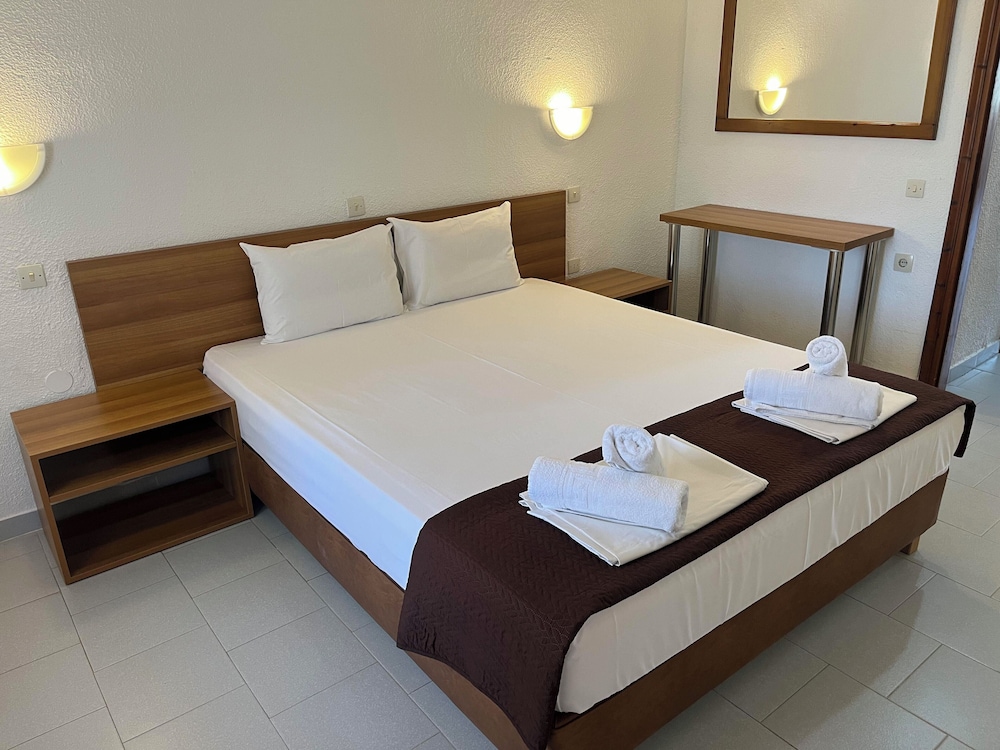 Basic Double Room, City View