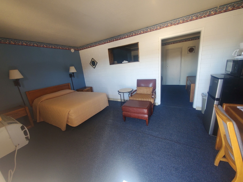 Basic Double Room photo 1