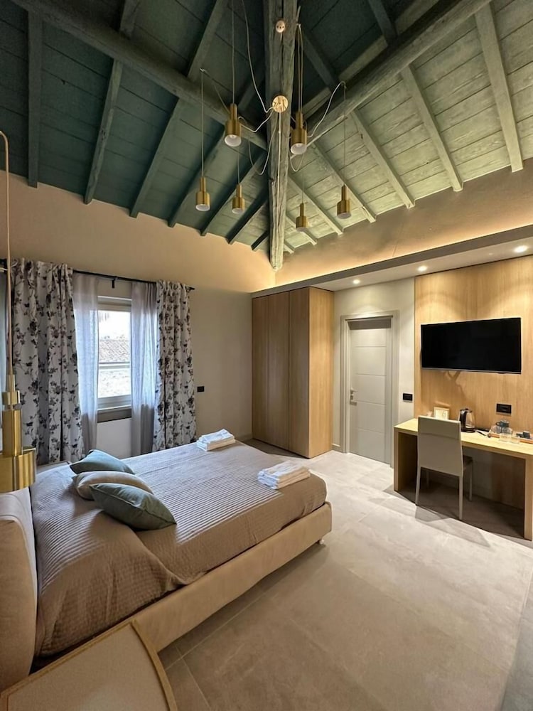 Suite photo 1