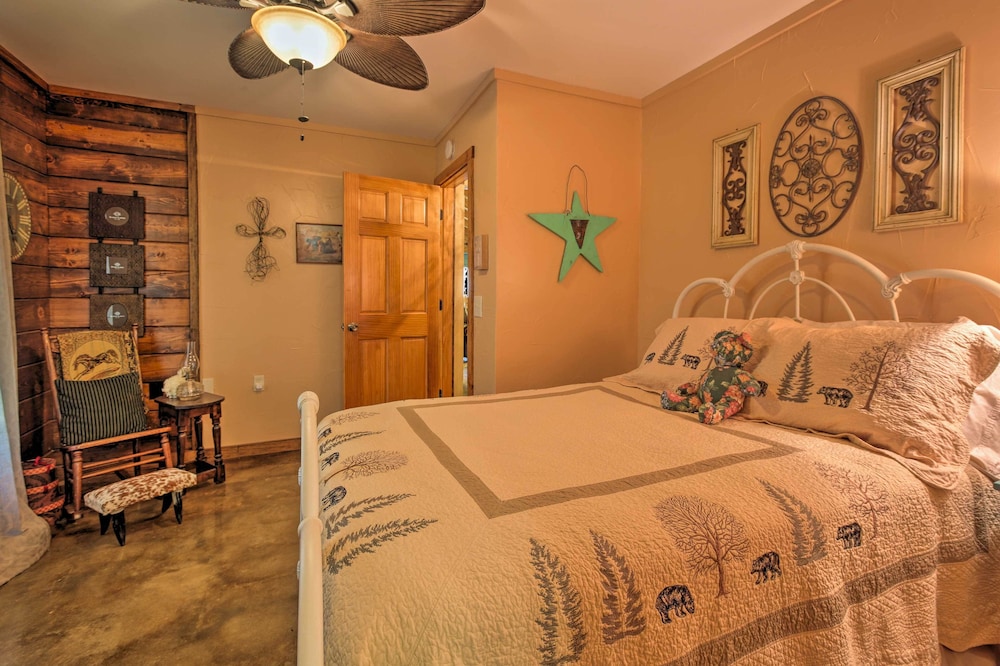 House (2 Bedrooms) photo 3