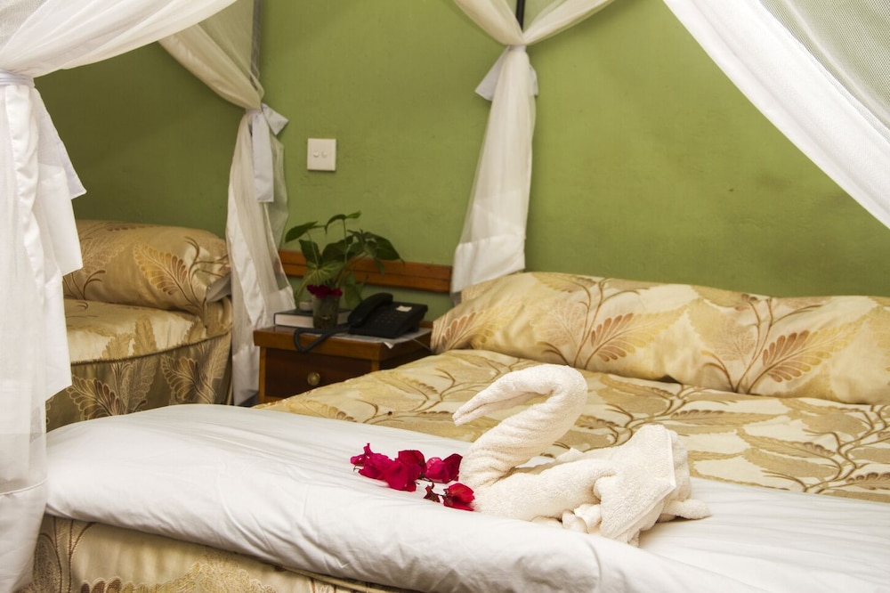 Standard Twin Room photo 2
