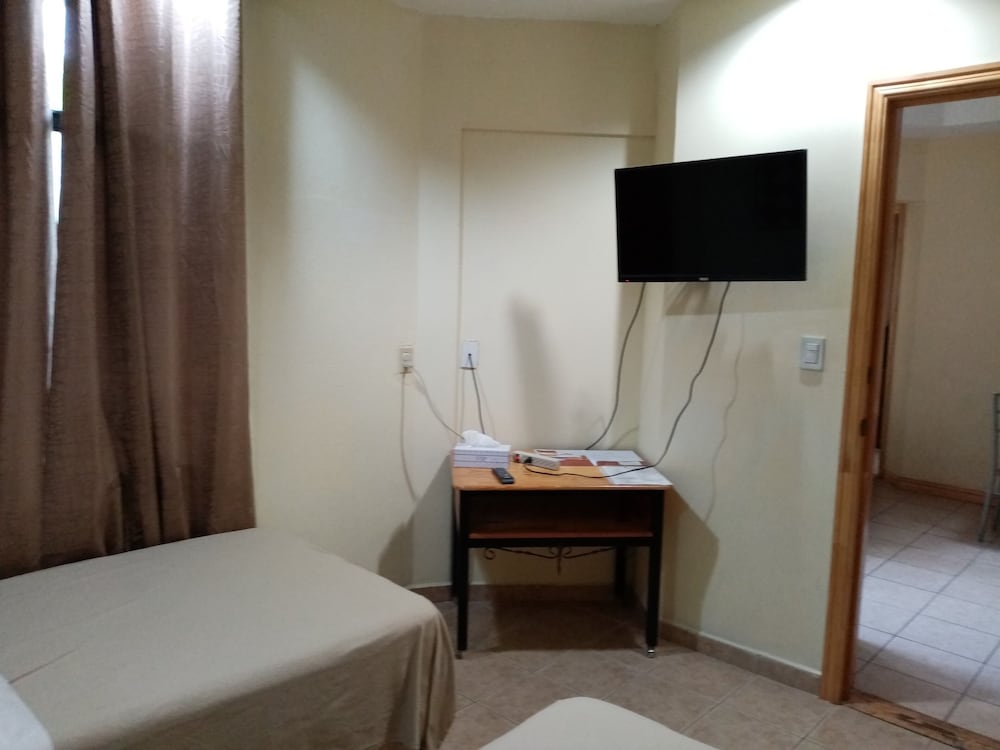 Family Apartment, 2 Bedrooms photo 2