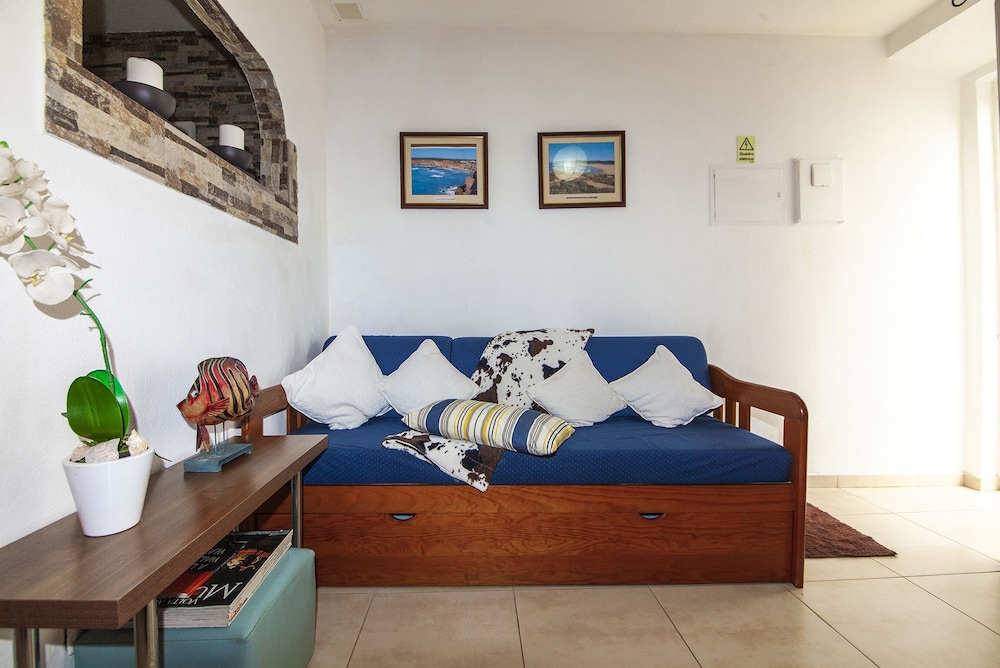 Apartment (1 Bedroom)