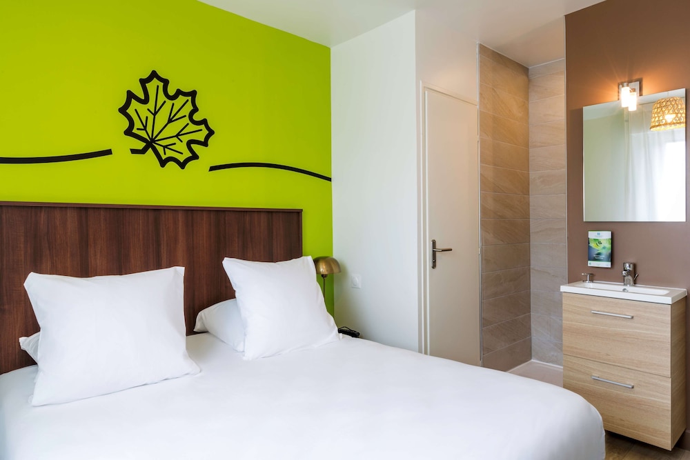 Superior Room, 2 Twin Beds, Non Smoking - Photo 7
