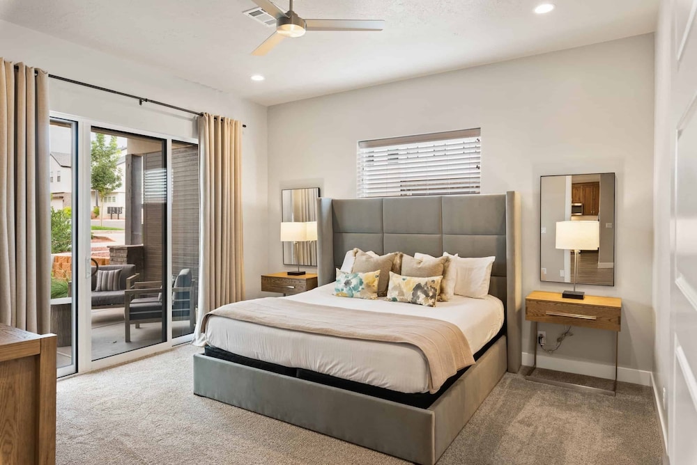 Townhome, 5 Bedrooms photo 2