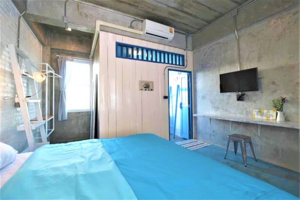 Deluxe Double or Twin Room (Fan) photo 3