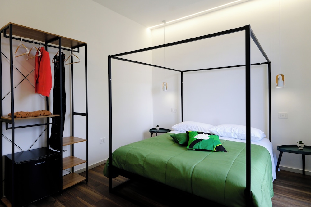 Deluxe Triple Room, Balcony, City View