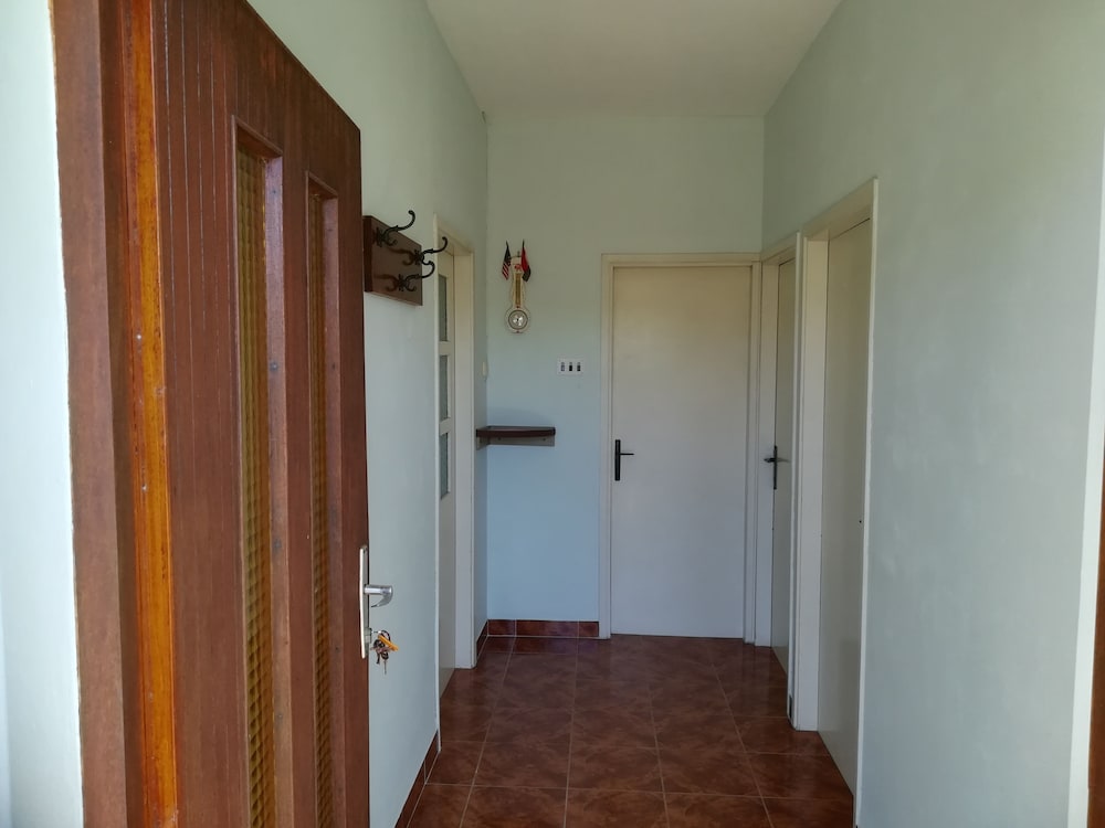 House, 2 Bedrooms, Smoking, Terrace photo 2