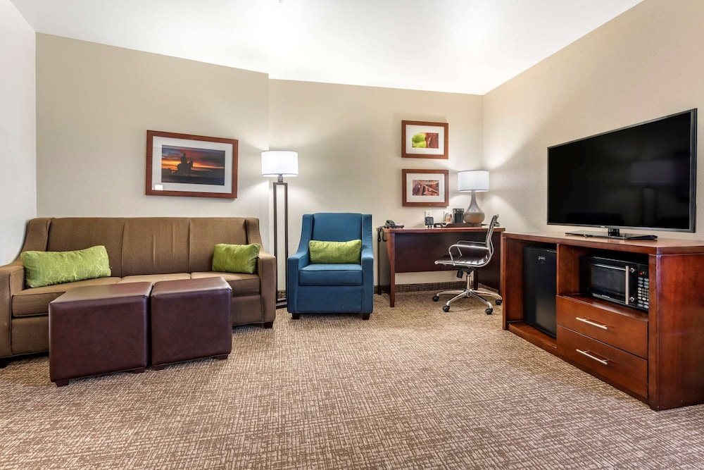 Suite, Multiple Beds, Accessible, Non Smoking - Photo 2