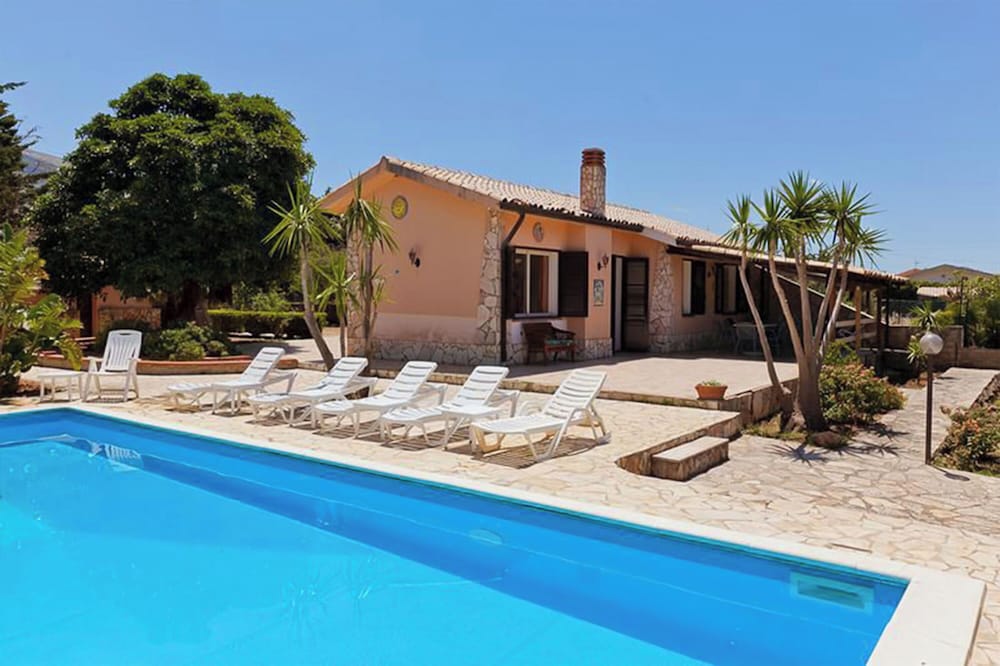 House, Pool View