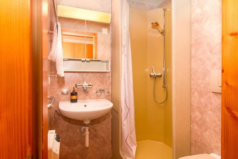 Economy Single Room photo 3