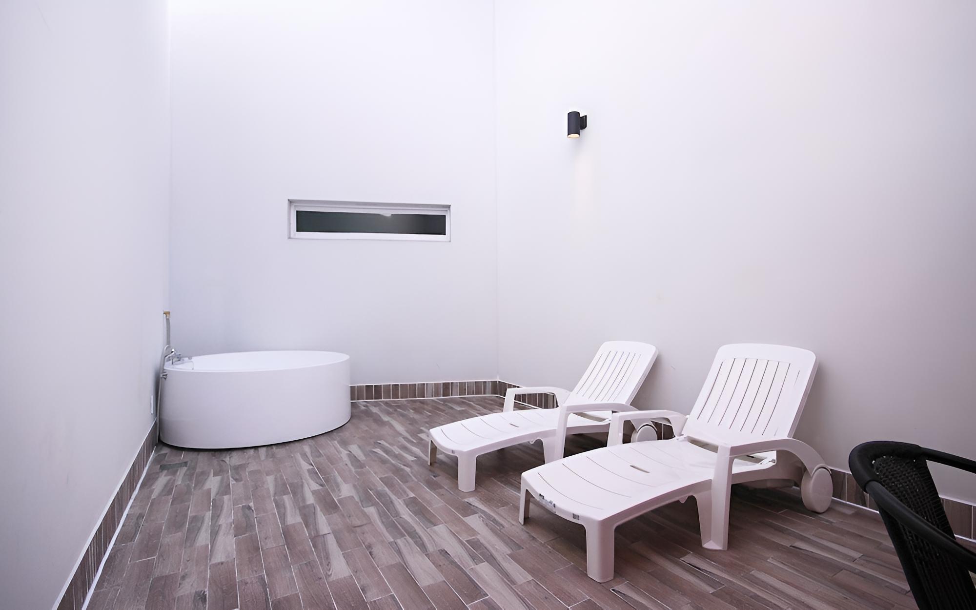 Room (VIP) - Photo 6