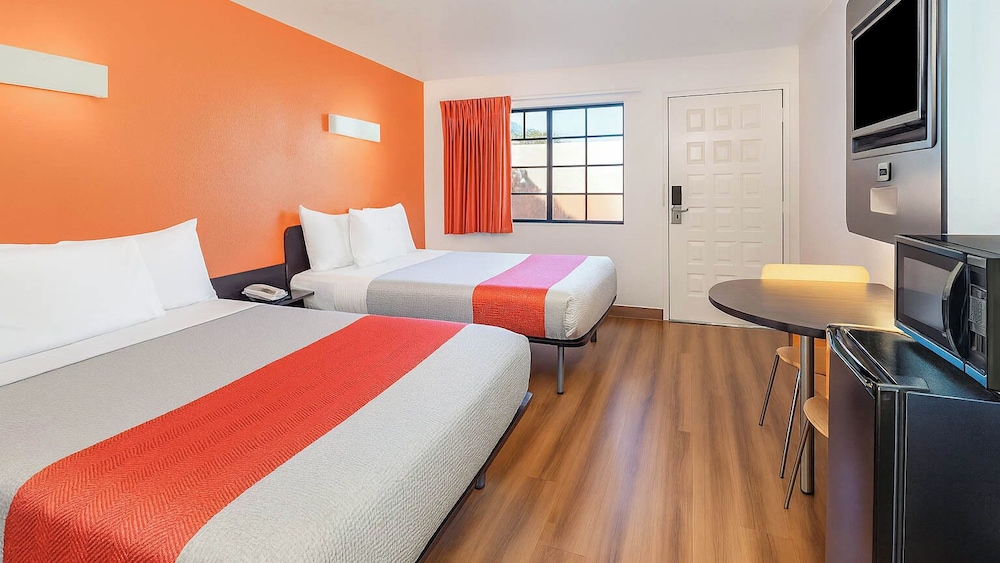 Premium Room, 2 Double Beds, Non Smoking, Refrigerator & Microwave