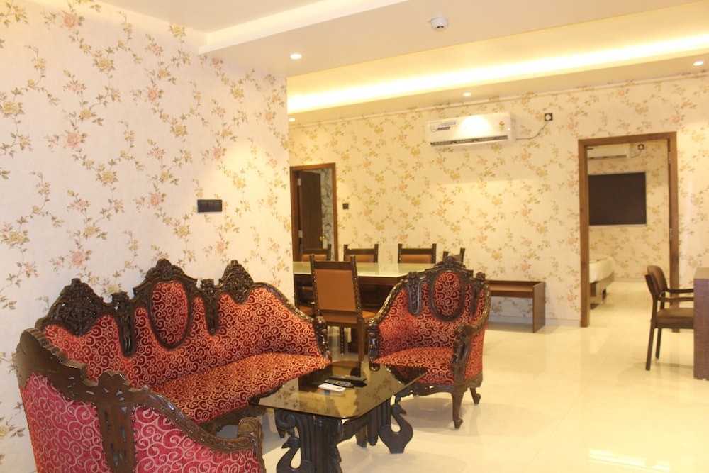 Executive Suite photo 2