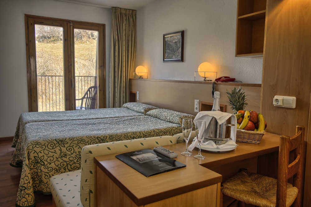 Standard Double Room - Photo 6