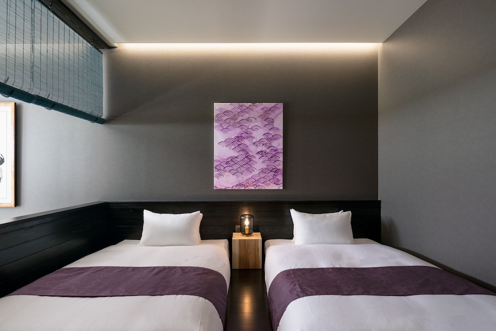 Deluxe Quadruple Room, Non Smoking, Private Bathroom, Courtyard View photo 3