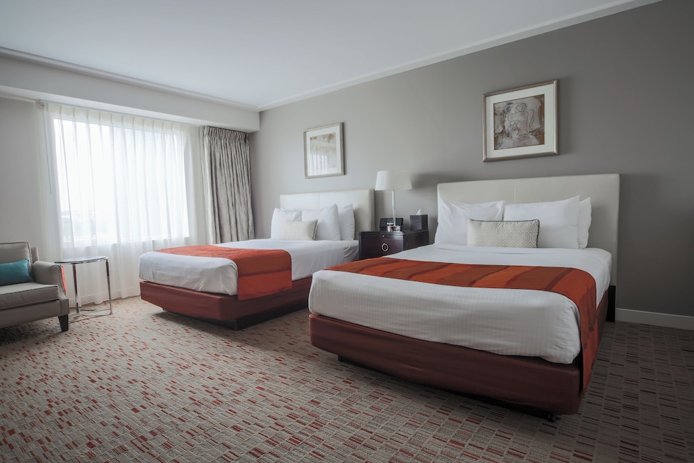 Deluxe Room, 2 Queen Beds, Smoking - Photo 1
