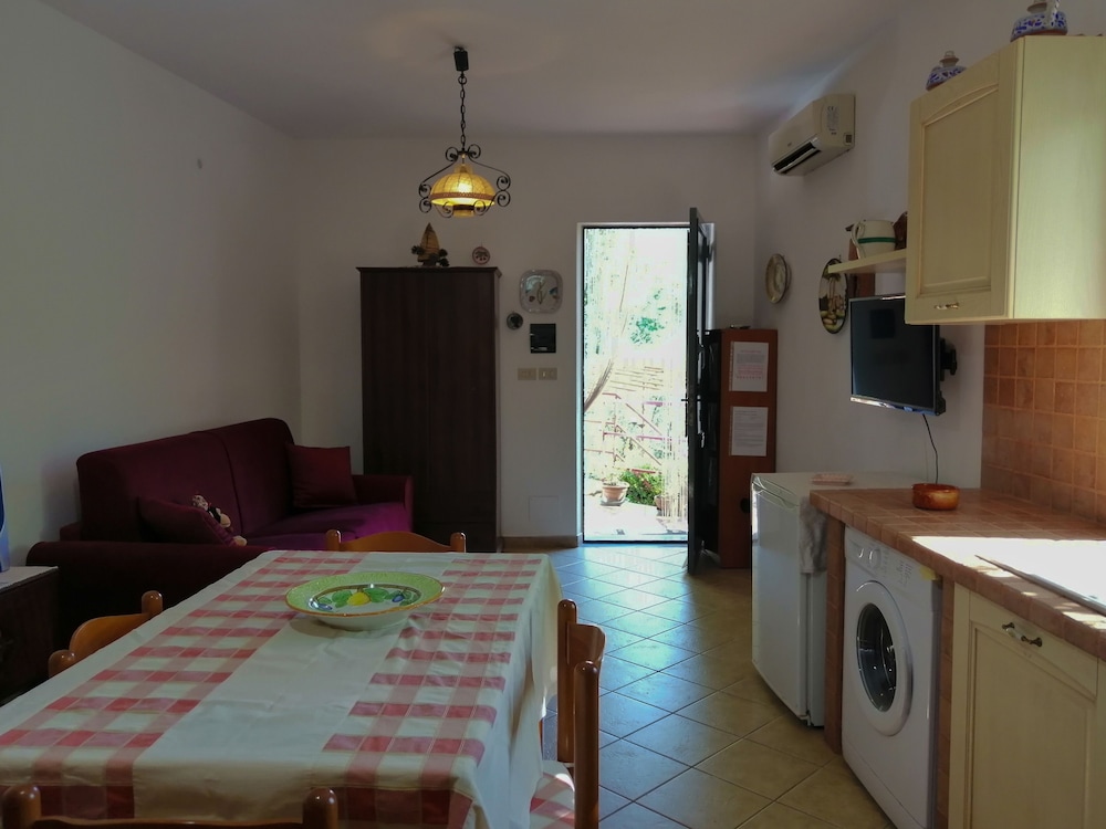 Studio, Garden View (Antica Botte del Vino) photo 3