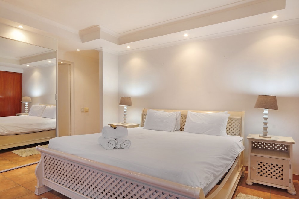 Apartment (2 Bedrooms)